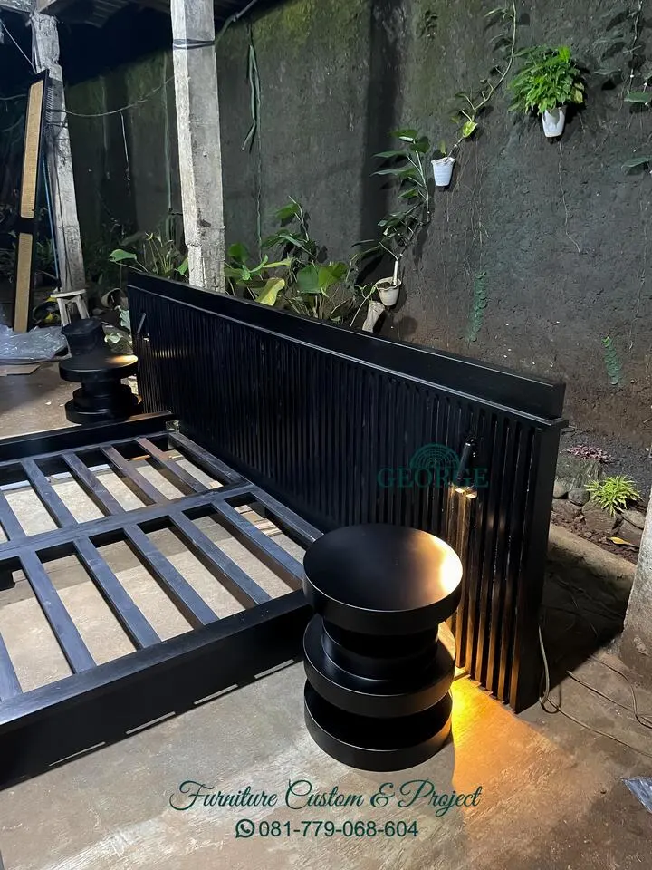Bedframe Brilliance - Gambar 2