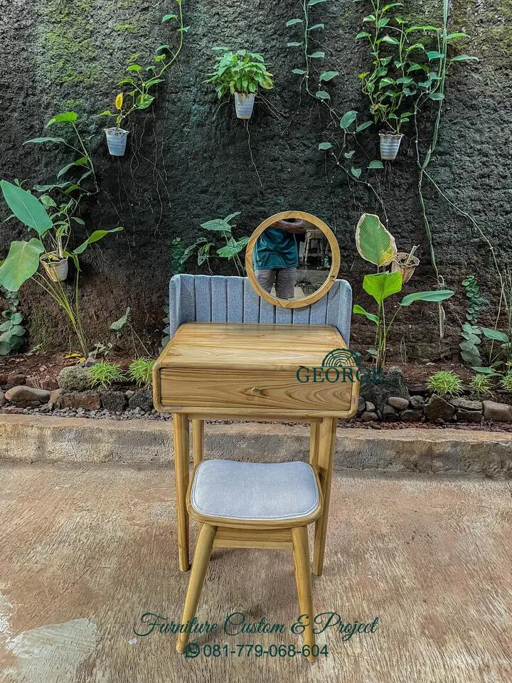Dressing Table Prism