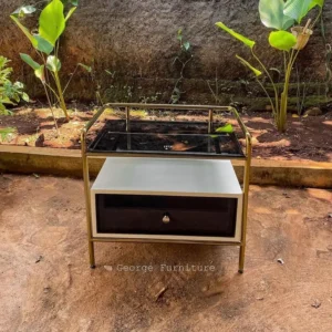 Side Table Essence