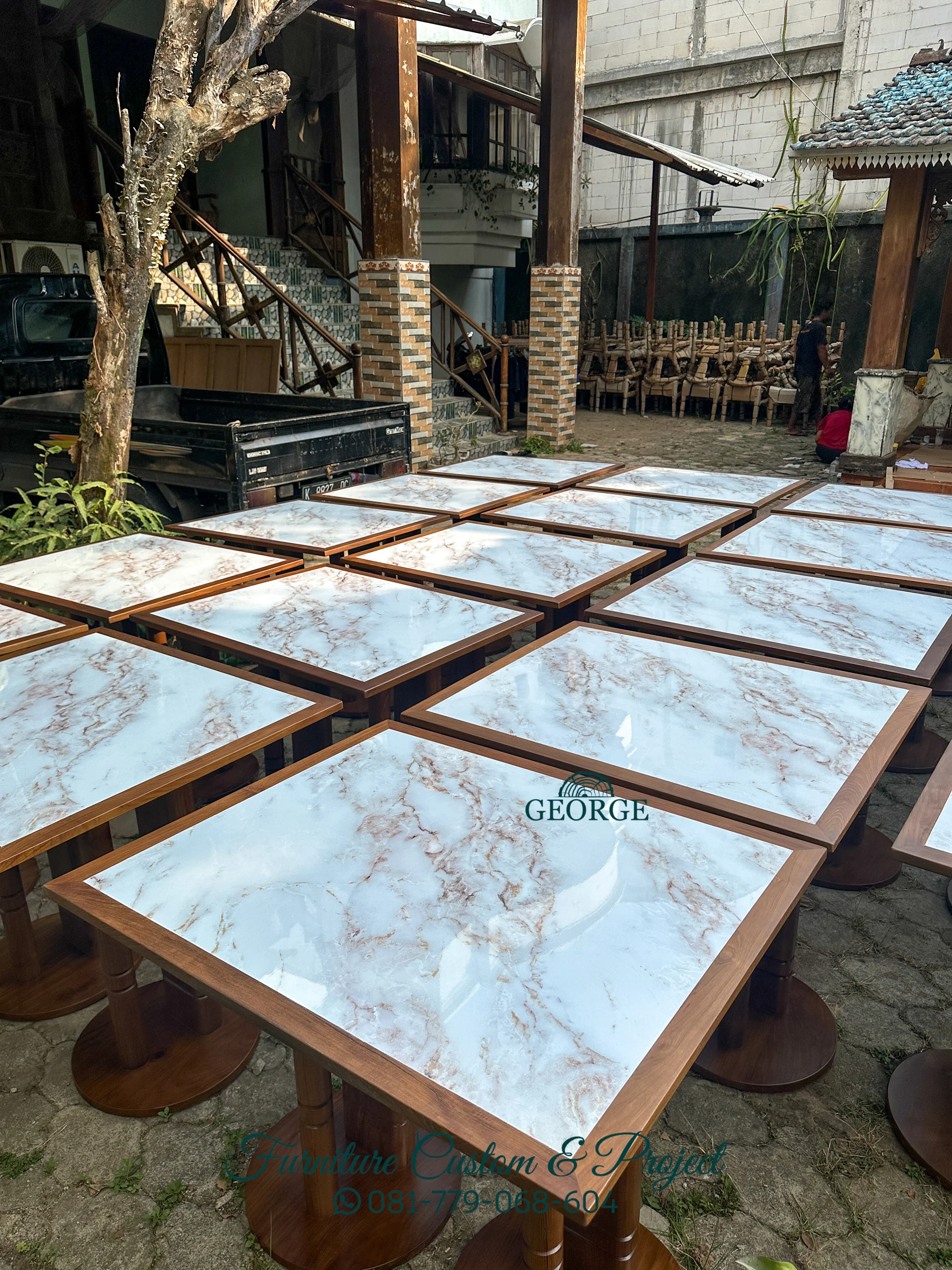 Dining Table Kubiq - Gambar 4